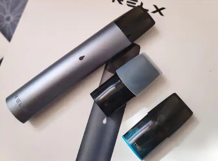 RELX悦刻吸不出烟终极排查指南：闪红灯/白灯故障深度解析​​