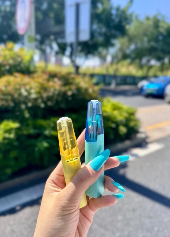 雪加Ace新星碧珀味评测：木质香真能骗过老烟枪的肺？