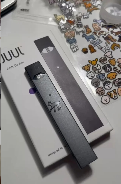 《喉咙不造反了？JUUL5%尼古丁盐的玄机，让老烟枪闭嘴惊艳》