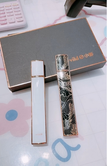 烟雾对决:小野V1 Plus和YOOZ谁才是真正的“大烟雾”口感王者?深度实测告诉你答案!