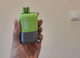 柚子 YOOZ UNI独角兽一次性电子烟上市引发年轻消费者关注