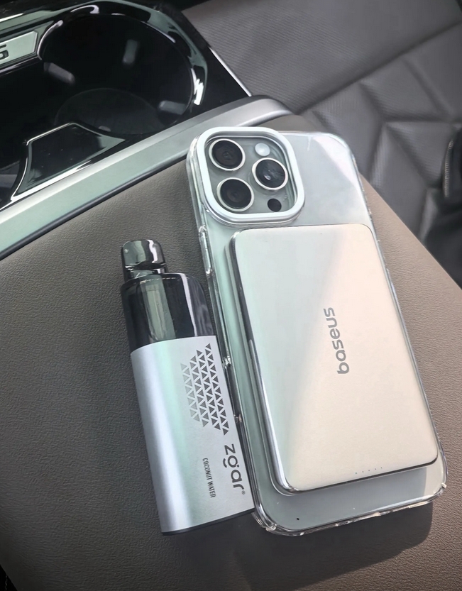 冰熊传奇6000测评：续航破纪录？口感真能媲美换弹式？丨深度体验