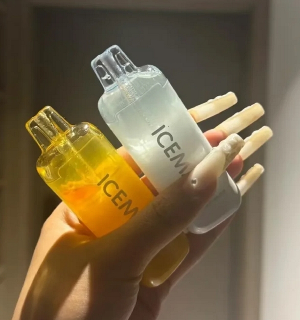 Icemax冰爆12000口一次性雾化设备 产品科普:10ml大容量·FEELM MAX陶瓷芯·13W恒功率·双显屏